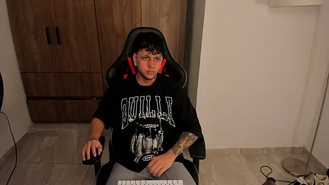 Jake simons online show from November 2025 12:58:02 AM