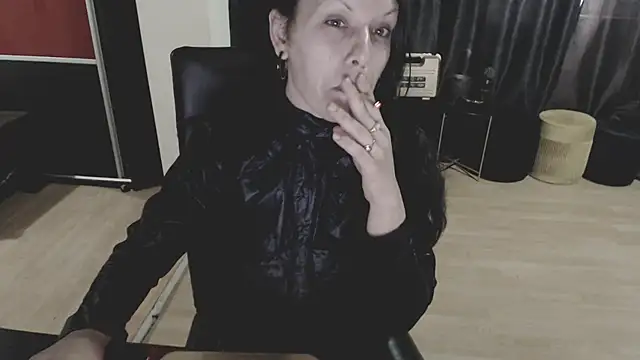 GoldenSasha online show from October 2025 02:06:02 PM