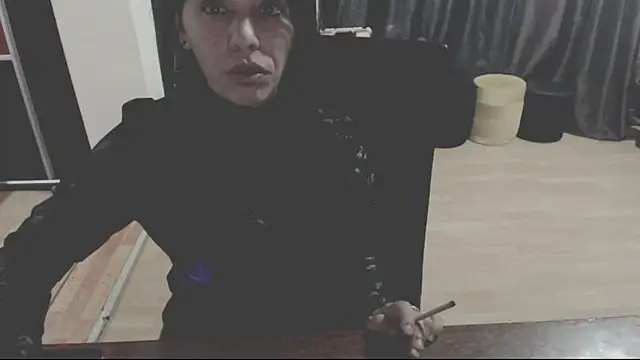 GoldenSasha online show from October 2025 07:48:02 PM