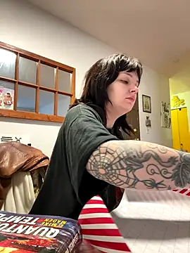 SweetMaisie online show from December 2025 06:45:01 PM