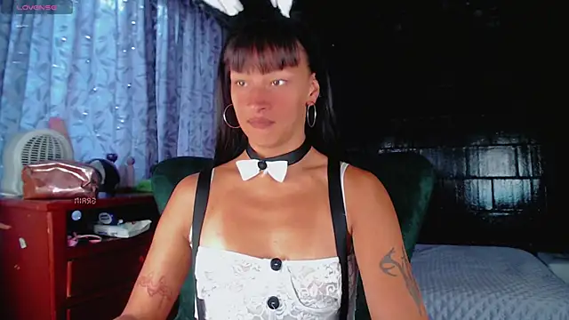 Summer XO online show from December 2025 03:14:02 PM