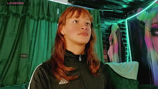 Summer XO online show from April 2026 08:31:02 PM