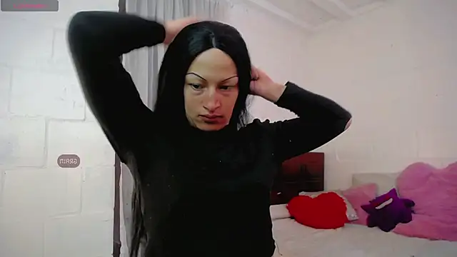 Summer XO online show from November 2025 06:35:02 PM