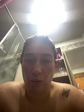 Snapshot of andreaisis2 chatting on April 2026 06:56:02 PM andreaisis2 online show from April 2026 06:56:02 PM