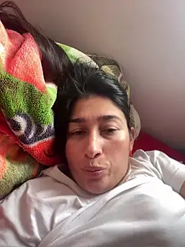 andreaisis2 online show from May 2026 05:42:01 PM