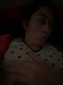 Snapshot of andreaisis2 chatting on February 2026 07:37:01 PM andreaisis2 online show from February 2026 07:37:01 PM