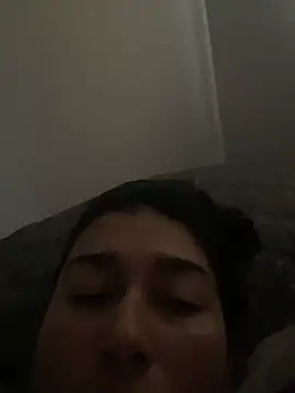 Snapshot of andreaisis2 chatting on April 2026 05:41:01 PM andreaisis2 online show from April 2026 05:41:01 PM