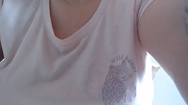 andreaisis2 online show from June 2026 06:13:01 PM