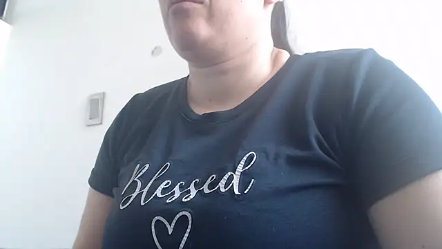 andreaisis2 online show from May 2026 04:50:02 PM