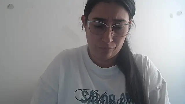 andreaisis2 online show from July 2026 08:20:02 PM