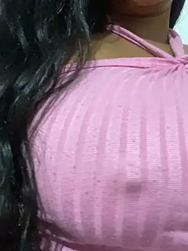 Snapshot of bea3liz chatting on January 2025 07:47:02 PM bea3liz online show from January 2025 07:47:02 PM