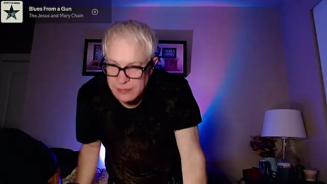 Snarfle82 online show from December 2025 12:40:01 PM