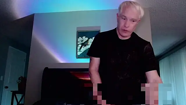 Snarfle82 online show from October 2025 12:33:02 AM