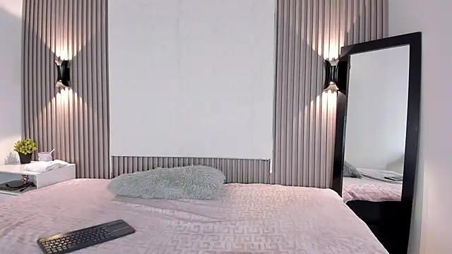 Snapshot of Zafiiraa chatting on January 2026 03:35:01 AM Zafiiraa online show from January 2026 03:35:01 AM