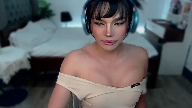 Snapshot of liaa_lurrecams chatting on November 2025 01:22:01 PM liaa lurrecams online show from November 2025 01:22:01 PM