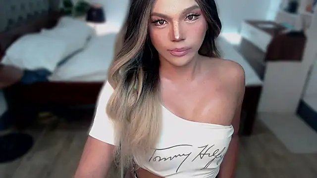 Snapshot of liaa_lurrecams chatting on November 2025 06:14:01 PM liaa lurrecams online show from November 2025 06:14:01 PM