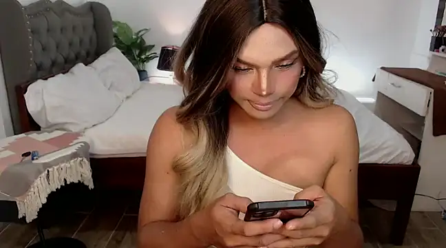 Snapshot of liaa_lurrecams chatting on January 2025 01:53:01 PM liaa lurrecams online show from January 2025 01:53:01 PM