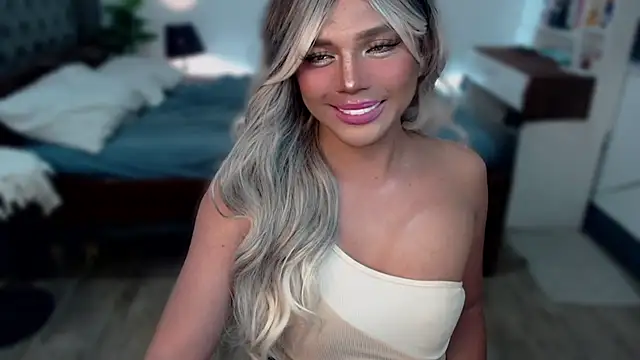 Snapshot of liaa_lurrecams chatting on November 2025 10:31:02 PM liaa lurrecams online show from November 2025 10:31:02 PM