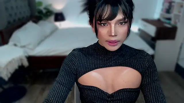 Snapshot of liaa_lurrecams chatting on November 2025 01:44:02 PM liaa lurrecams online show from November 2025 01:44:02 PM