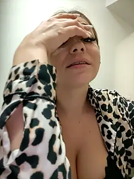 Ella sweety online show from December 2025 10:56:01 PM