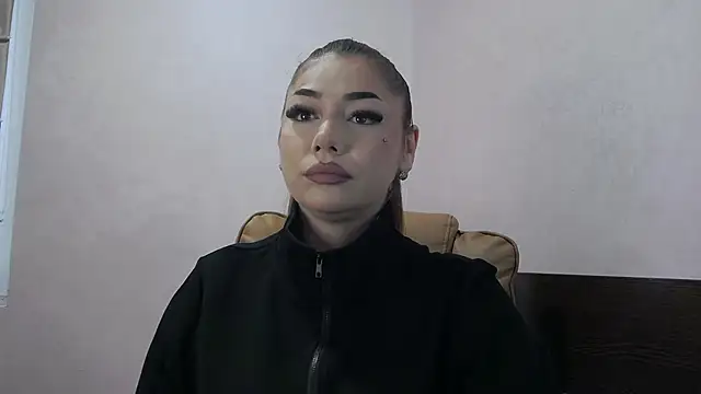 Snapshot of Ella_sweety chatting on March 2026 06:33:01 AM Ella sweety online show from March 2026 06:33:01 AM