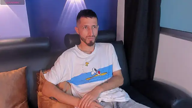 sam bisex online show from February 2026 02:17:01 PM