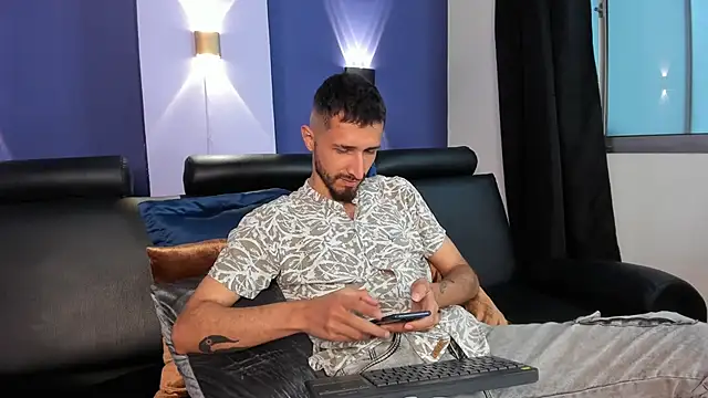 sam bisex online show from March 2026 02:04:01 AM