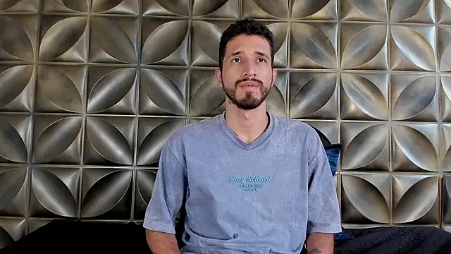 sam bisex online show from April 2026 04:13:02 PM