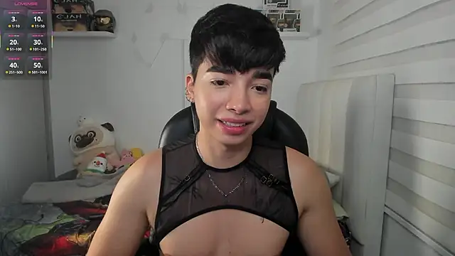 santy7v7 online show from March 2026 01:40:01 PM