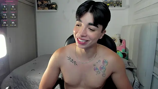 santy7v7 online show from November 2025 01:33:01 PM