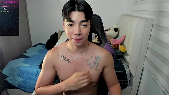 santy7v7 online show from October 2025 01:21:01 PM