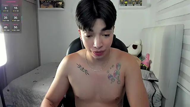 santy7v7 online show from December 2025 01:27:01 PM