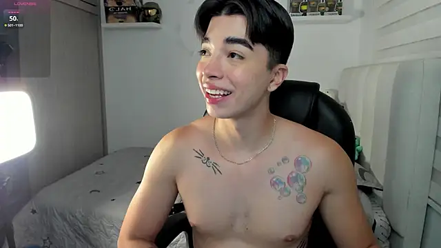 santy7v7 online show from November 2025 01:22:02 PM