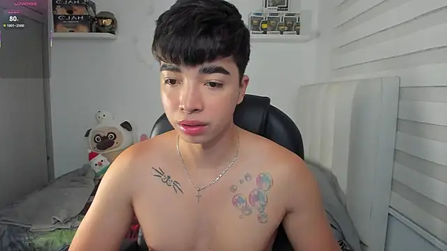 santy7v7 online show from April 2026 01:17:01 PM