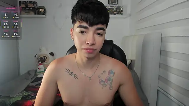 santy7v7 online show from March 2026 01:33:01 PM