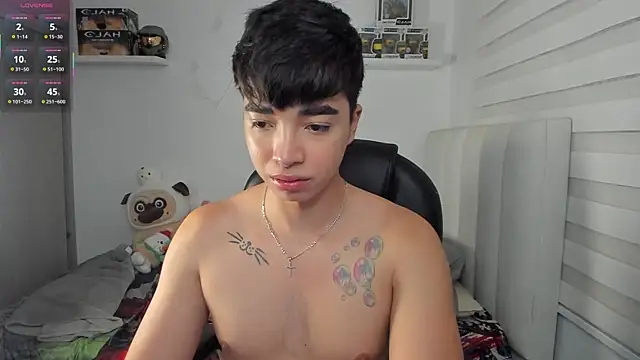 santy7v7 online show from April 2026 01:35:01 PM