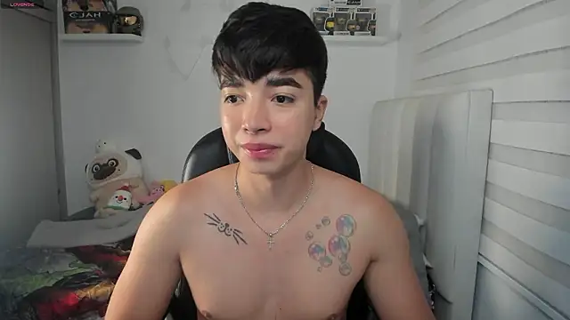 santy7v7 online show from March 2026 01:28:01 PM