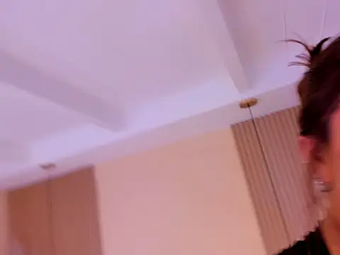 EricaCopola online show from May 2026 02:50:01 PM