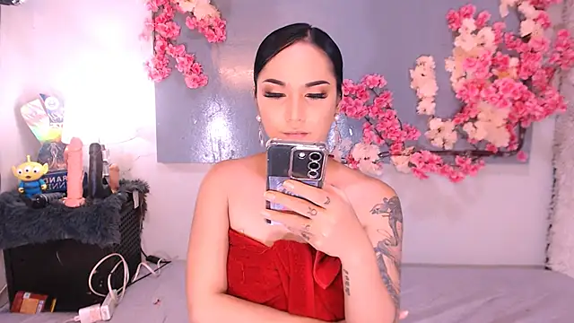 Snapshot of Oriental_Tiara chatting on October 2025 03:01:02 PM Oriental Tiara online show from October 2025 03:01:02 PM