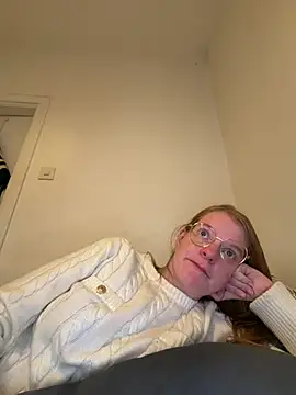 Snapshot of jannis1992 chatting on June 2026 04:11:02 AM jannis1992 online show from June 2026 04:11:02 AM