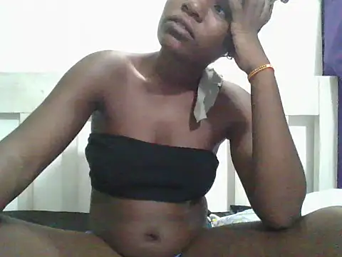 sweetchic  online show from February 2026 11:02:02 PM