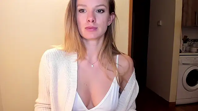 Annloveyou online show from January 2026 07:51:01 PM