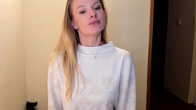 Annloveyou online show from October 2025 10:43:01 PM