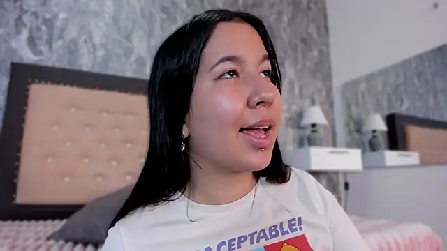 Lia sarahi online show from October 2025 11:45:01 AM