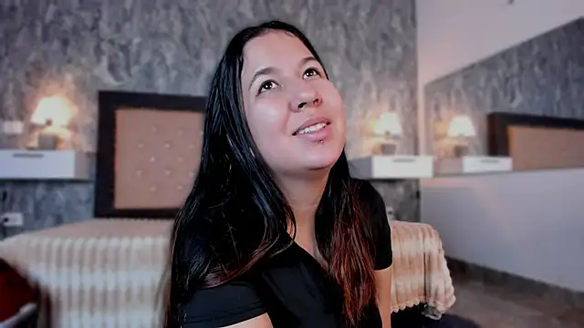 Lia sarahi online show from October 2025 11:34:02 AM