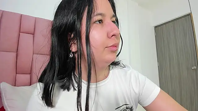 Lia sarahi online show from December 2025 11:43:02 AM