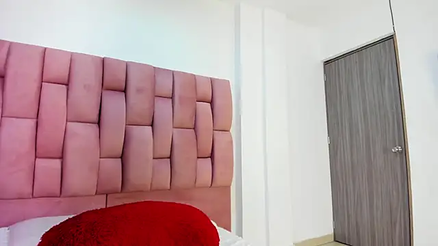 Snapshot of Lia_sarahi chatting on December 2025 12:00:02 PM Lia sarahi online show from December 2025 12:00:02 PM