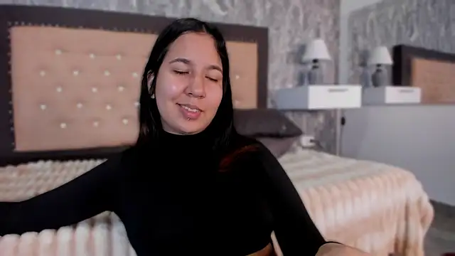 Lia sarahi online show from October 2025 11:35:02 AM