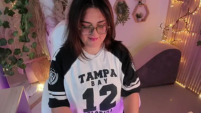 paulinacostello online show from February 2026 04:48:02 PM