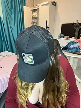 DienkaGreen online show from February 2026 03:36:02 AM